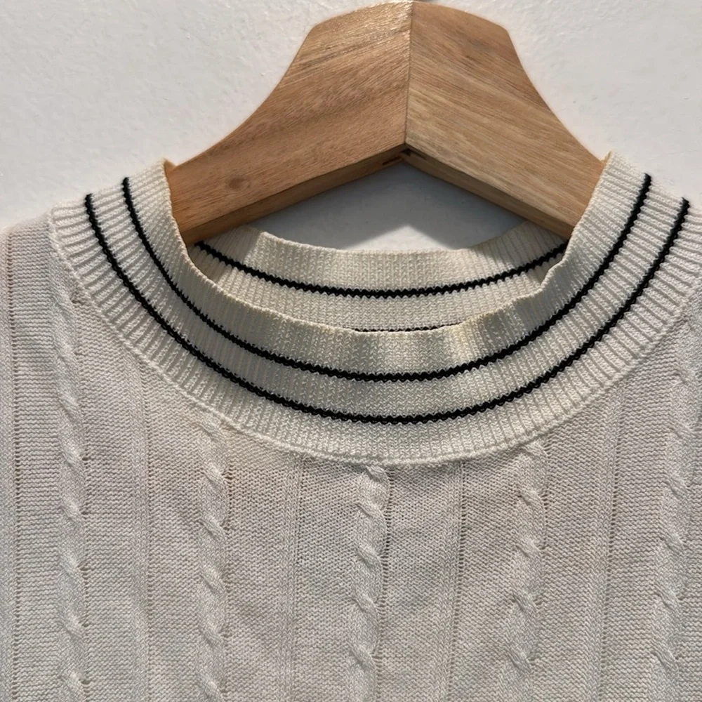 Unif Sleeveless Sweater Vest. - Picture 2 of 7